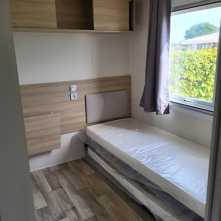 Mobil-home A Campsite *